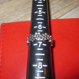 Silver Band Ring Flowers Floral Ring Band Size 6.5
